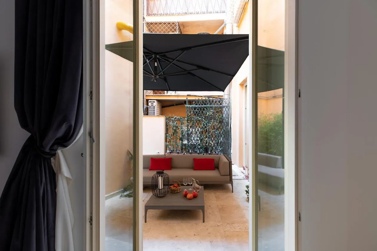 Iflat The Trevi View Apartment Rome Italy