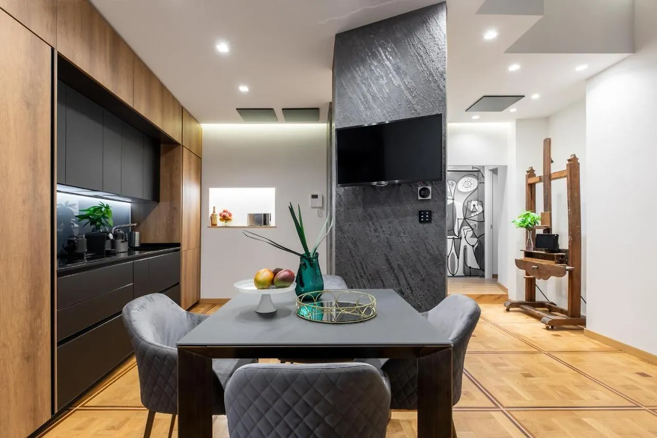 Iflat The Trevi View Apartment Rome